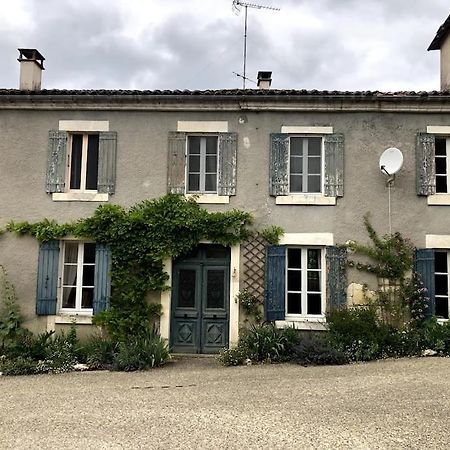 Maison Verdeau Yviers Exterior foto
